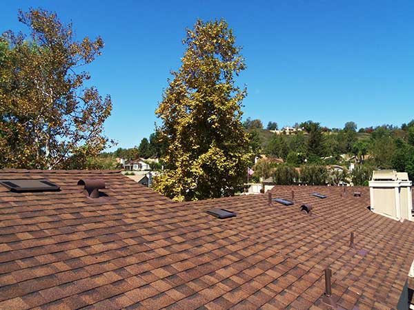 new asphalt roof shingle installations for townhouses